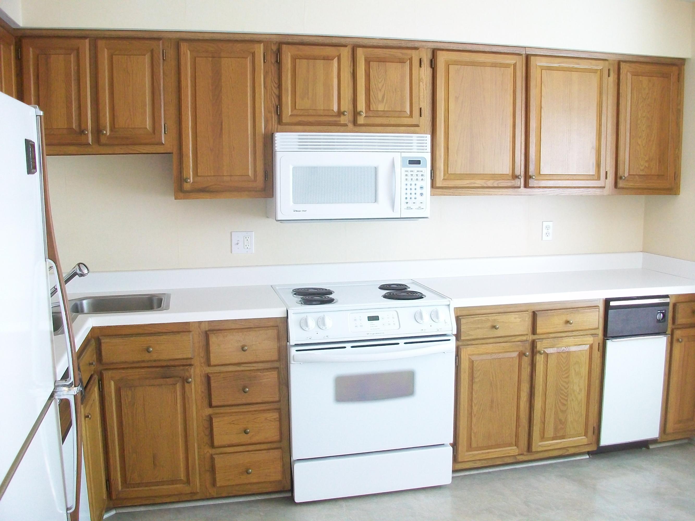 2410 Post Oak Road Salem, VA 24153 - Photo 14 of 15 100_2703