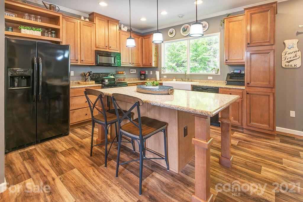 30 Boxturtle Road Candler, NC 28715 - Photo 11 of 39 Gallery Image 11