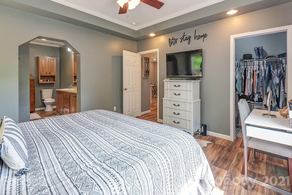 30 Boxturtle Road Candler, NC 28715 - Photo 14 of 39 Gallery Image 14