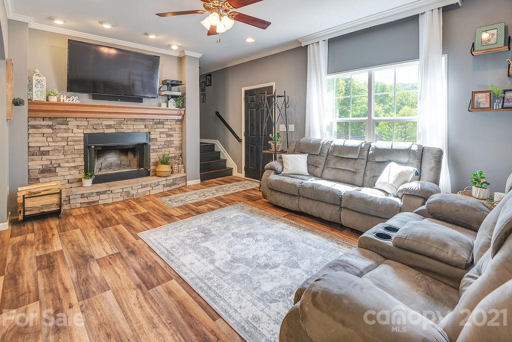 30 Boxturtle Road Candler, NC 28715 - Photo 3 of 39 Gallery Image 3