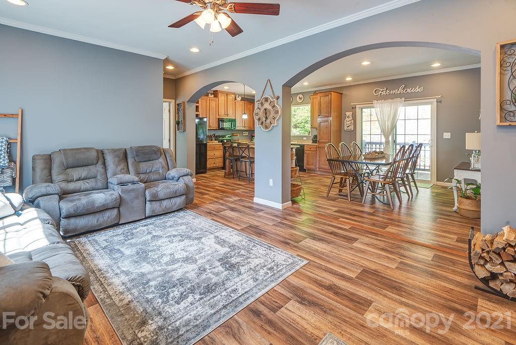 30 Boxturtle Road Candler, NC 28715 - Photo 6 of 39 Gallery Image 6
