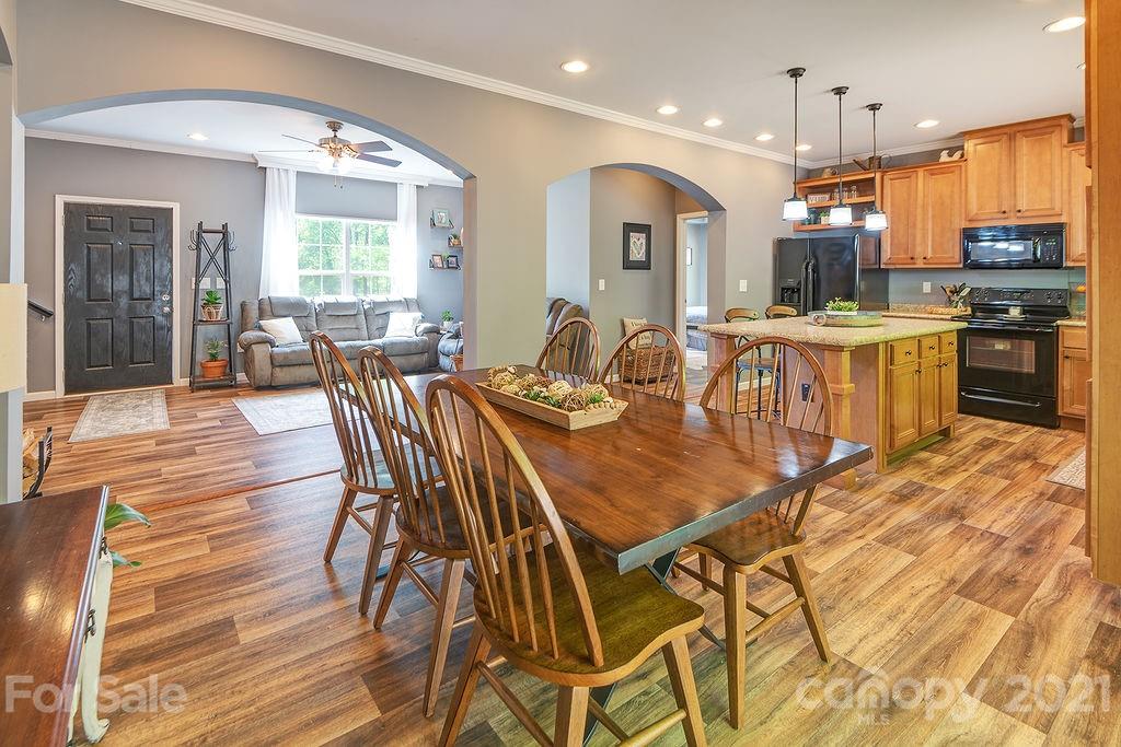 30 Boxturtle Road Candler, NC 28715 - Photo 9 of 39 Gallery Image 9