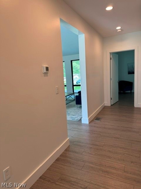 14827 Caves Road Novelty, OH 44072 - Photo 11 of 17 Hallway connecting all bedrooms and main bath