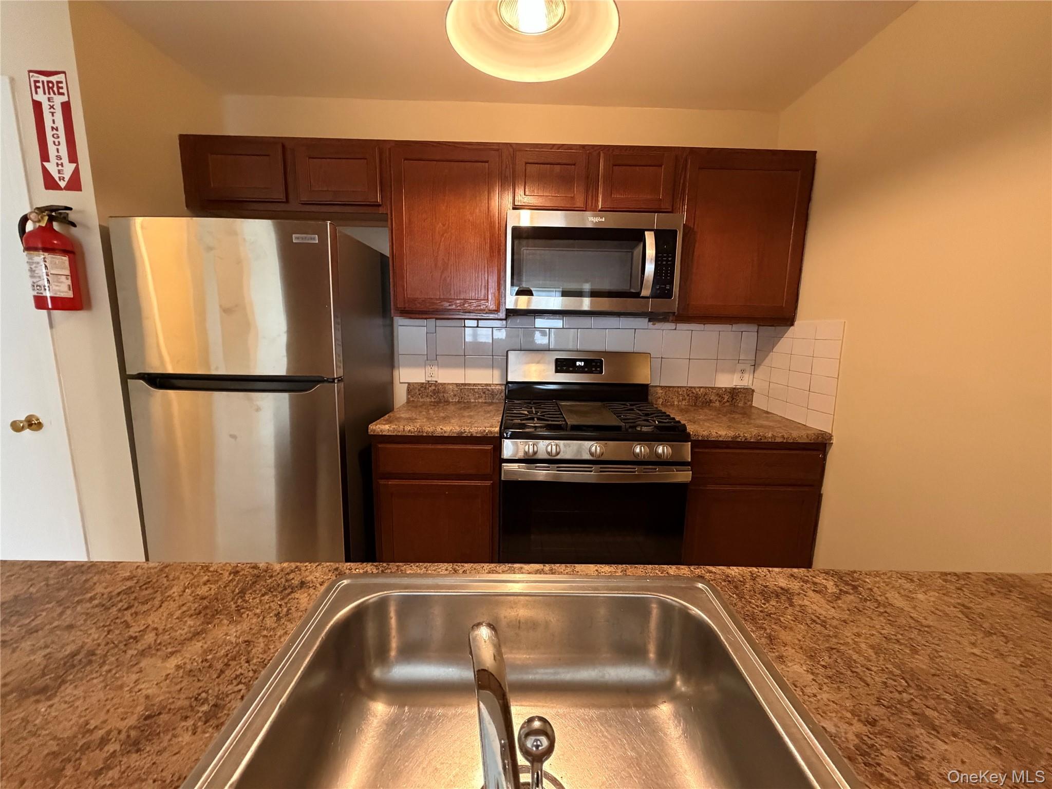 141 Ruth Court Middletown, NY 10940 - Photo 16 of 37 Gallery Image 16