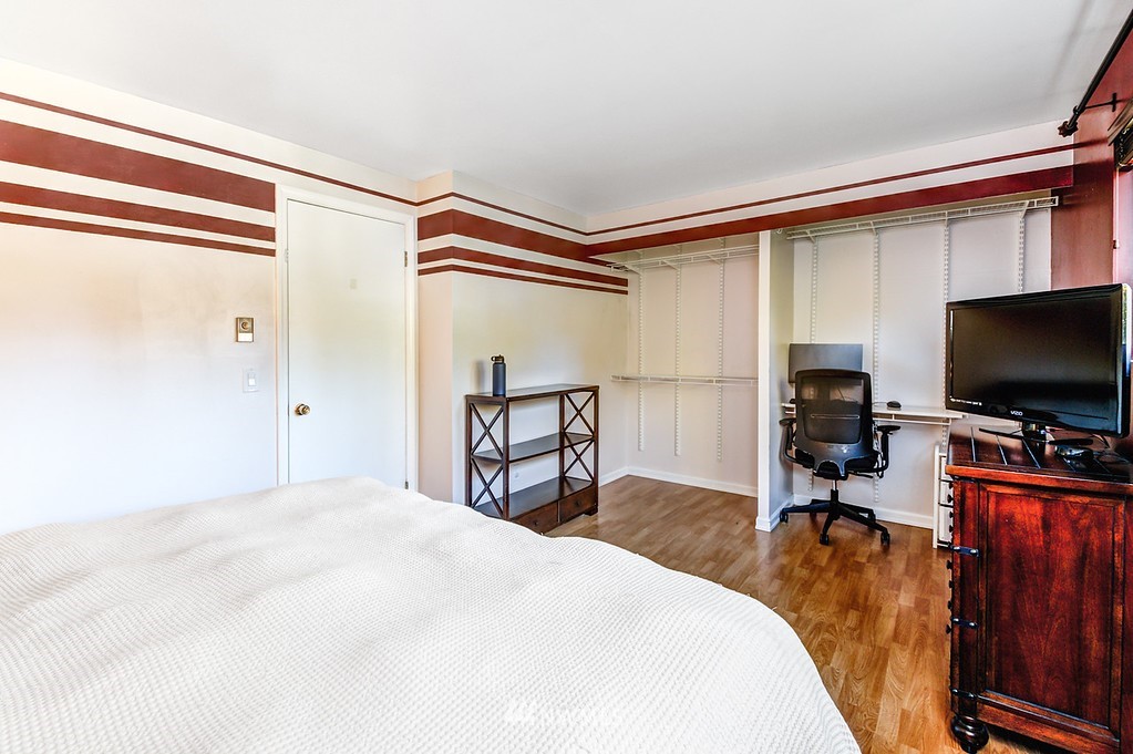 7631 218th Street Southwest, Unit 22 Edmonds, WA 98026 - Photo 11 of 15