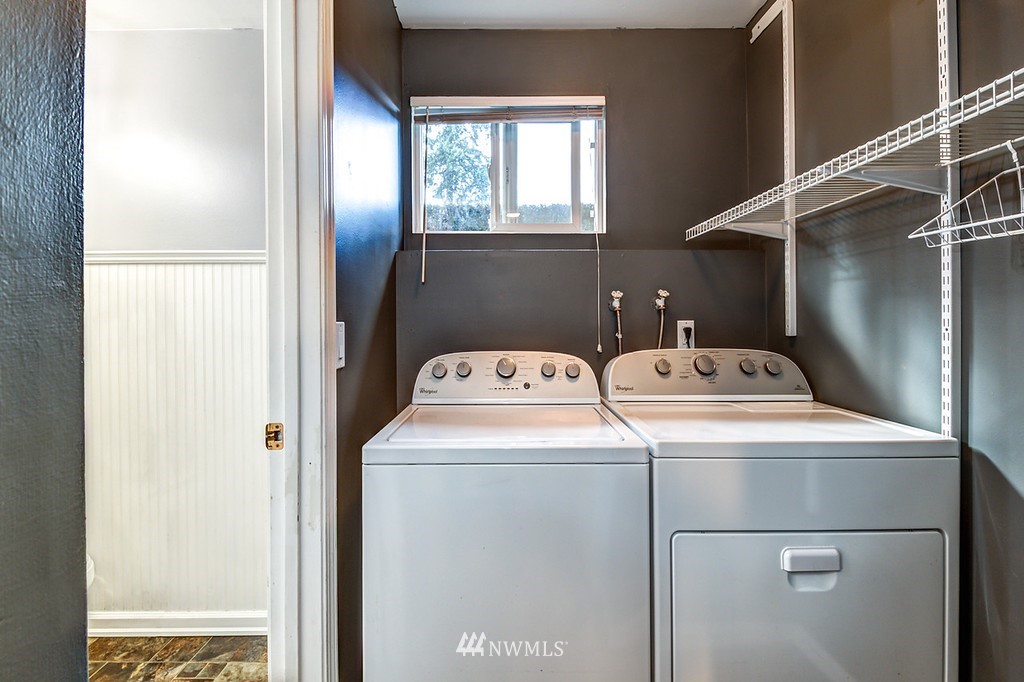 7631 218th Street Southwest, Unit 22 Edmonds, WA 98026 - Photo 8 of 15