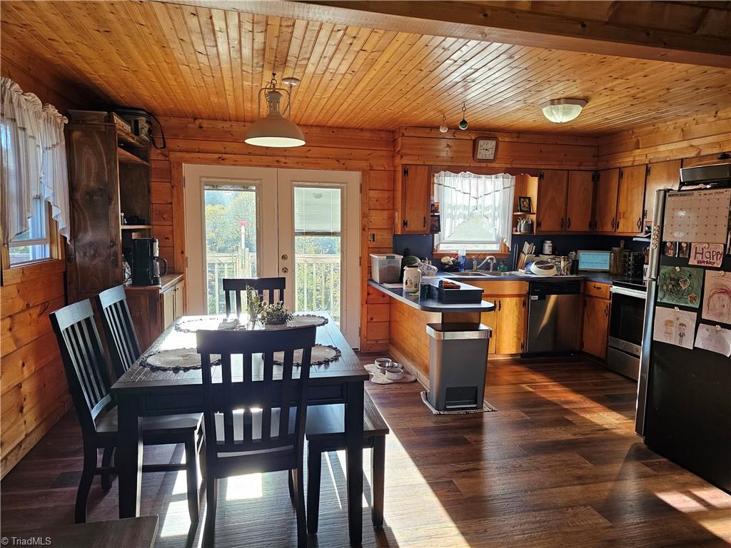 158 Martha Lowe Road Lowgap, NC 27024 - Photo 13 of 33 Gallery Image 13