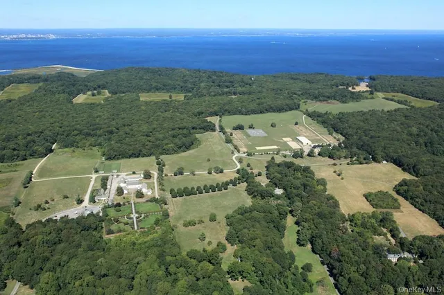 $2,599,999 | 381 West Neck Road, Lloyd Harbor, NY 11743