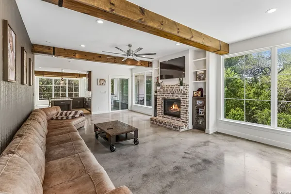 $985,000 | 521 Rittimann Road, Spring Branch, TX 78070