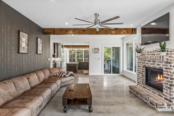 $985,000 | 521 Rittimann Road, Spring Branch, TX 78070