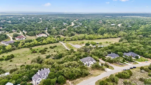 $985,000 | 521 Rittimann Road, Spring Branch, TX 78070