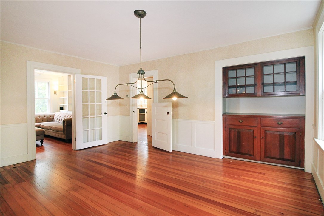 75 Willett Road Saunderstown, RI 02874 - Photo 17 of 47