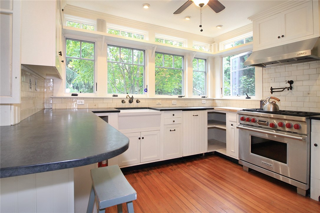 75 Willett Road Saunderstown, RI 02874 - Photo 20 of 47