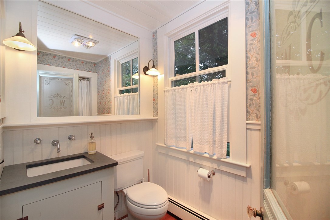 75 Willett Road Saunderstown, RI 02874 - Photo 25 of 47