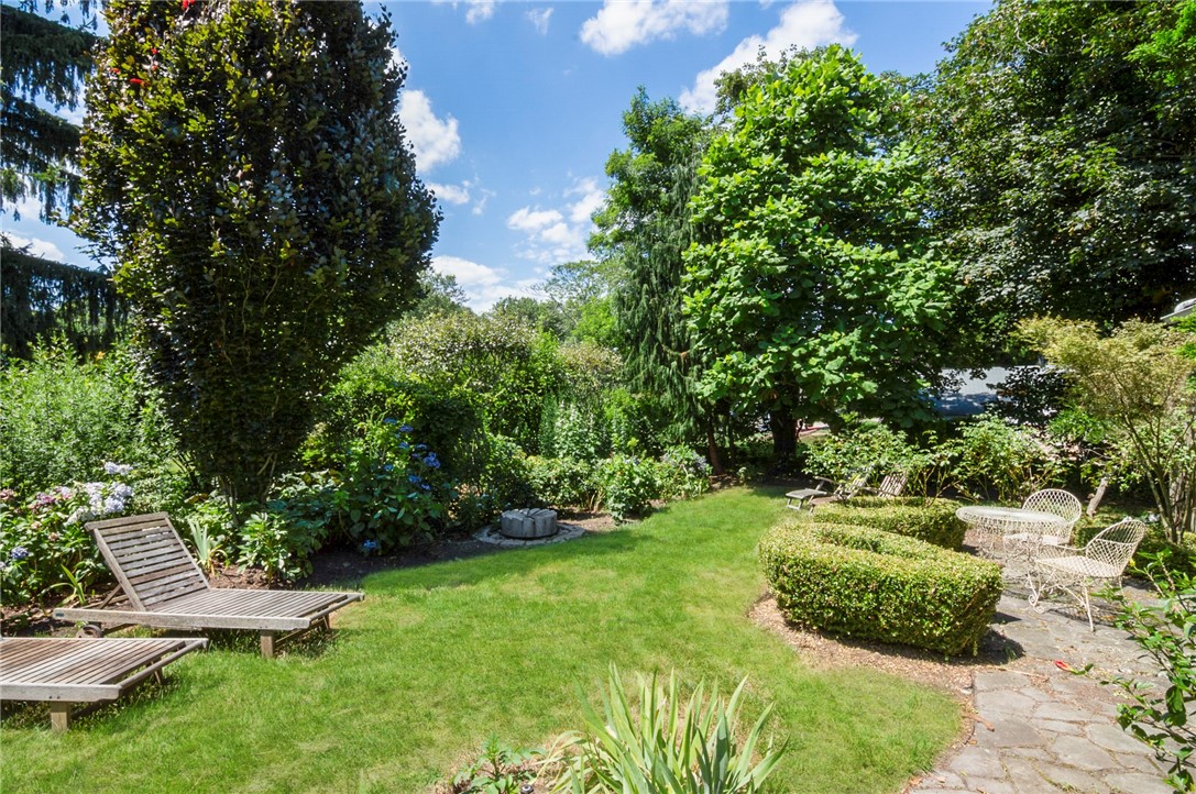 75 Willett Road Saunderstown, RI 02874 - Photo 28 of 47