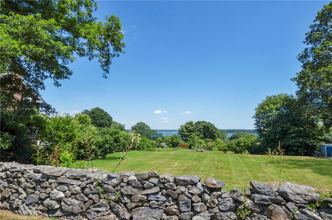 75 Willett Road Saunderstown, RI 02874 - Photo 4 of 47