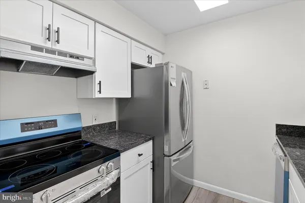 $260,000 | 10340 Luria Commons Court, Unit 3H, Burke, VA 22015