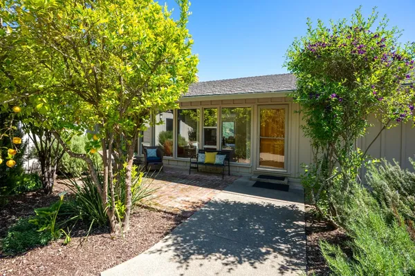 $3,200,000 | 20471 Black Road, Los Gatos, CA 95033