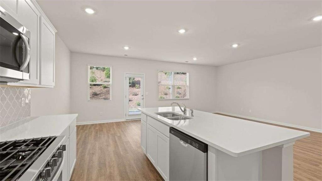 217 Lauritsen Way Newnan, GA 30265 - Photo 10 of 38