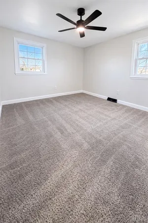 $230,000 | 108 Market Street, Paris, MO 65275