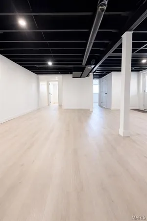 $230,000 | 108 Market Street, Paris, MO 65275