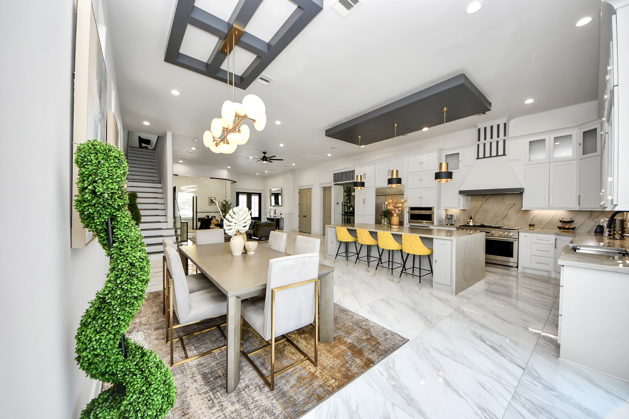 3520 Beauchamp Street Houston, TX 77009 - Photo 25 of 50 a view of a kitchen and dining room