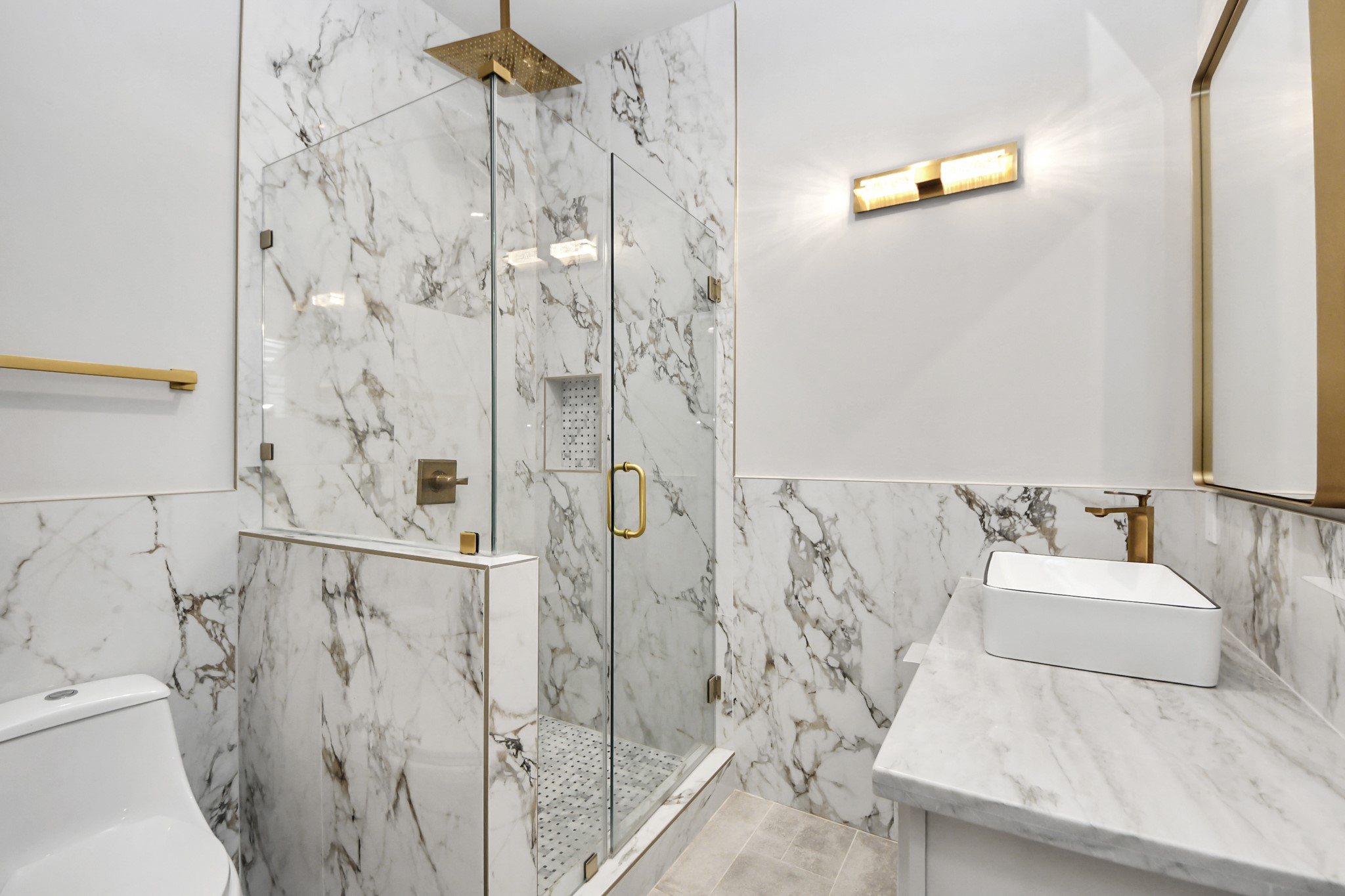 3520 Beauchamp Street Houston, TX 77009 - Photo 33 of 50 a bathroom with a shower