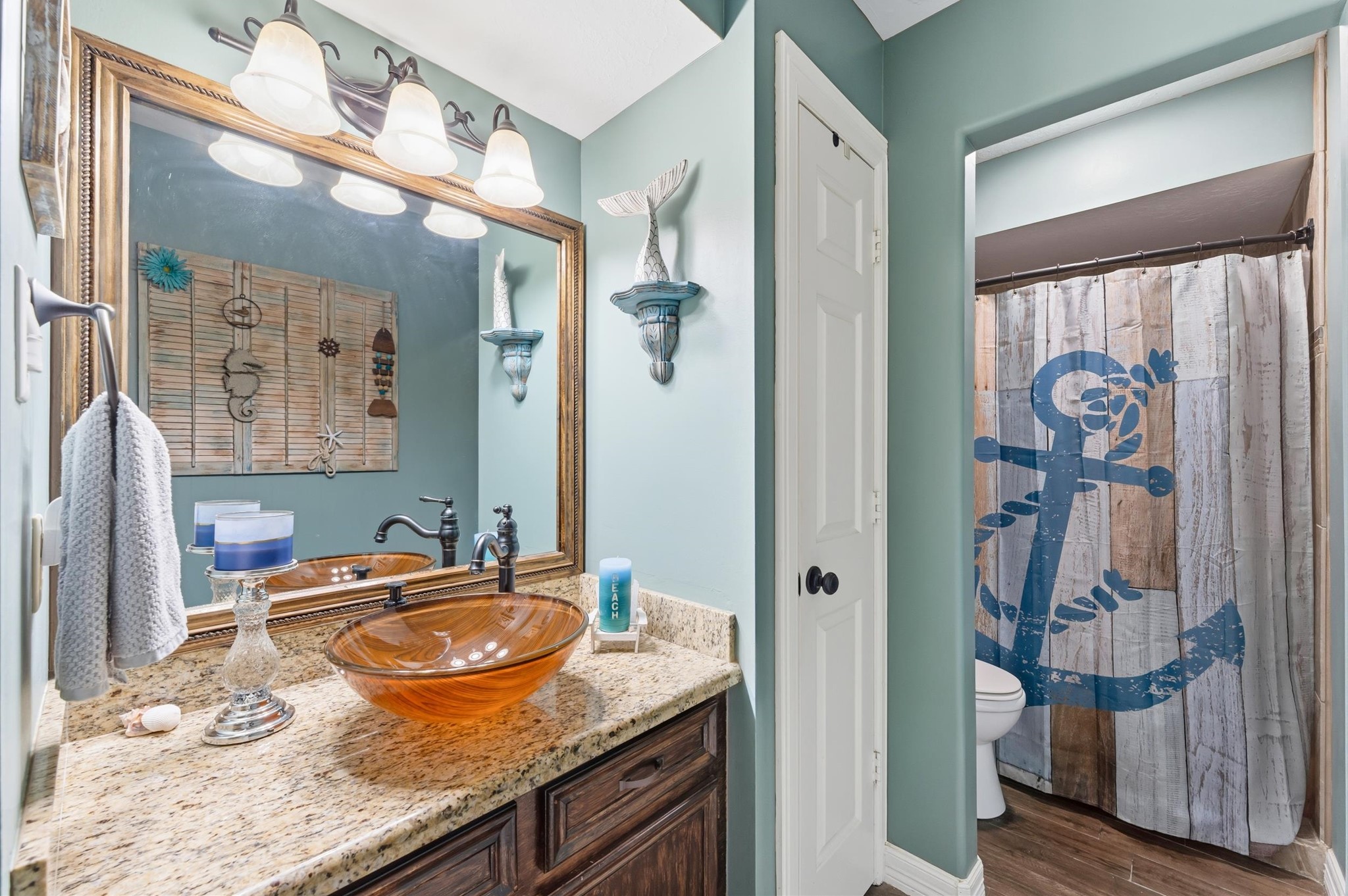 1840 Caroline Street Dickinson, TX 77539 - Photo 22 of 45 Bathroom 2