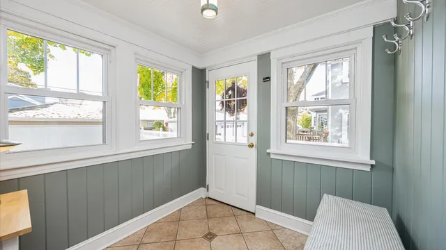 $699,900 | 66 Dover Avenue, La Grange, IL 60525