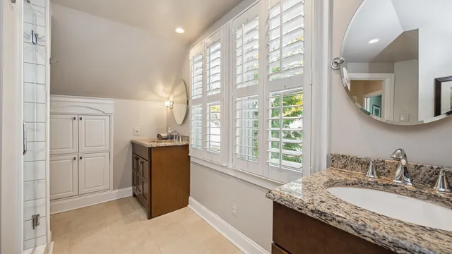 $699,900 | 66 Dover Avenue, La Grange, IL 60525