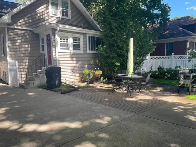 $699,900 | 66 Dover Avenue, La Grange, IL 60525