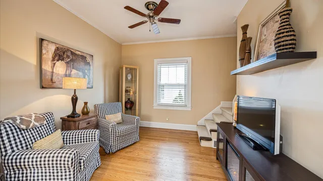 $699,900 | 66 Dover Avenue, La Grange, IL 60525