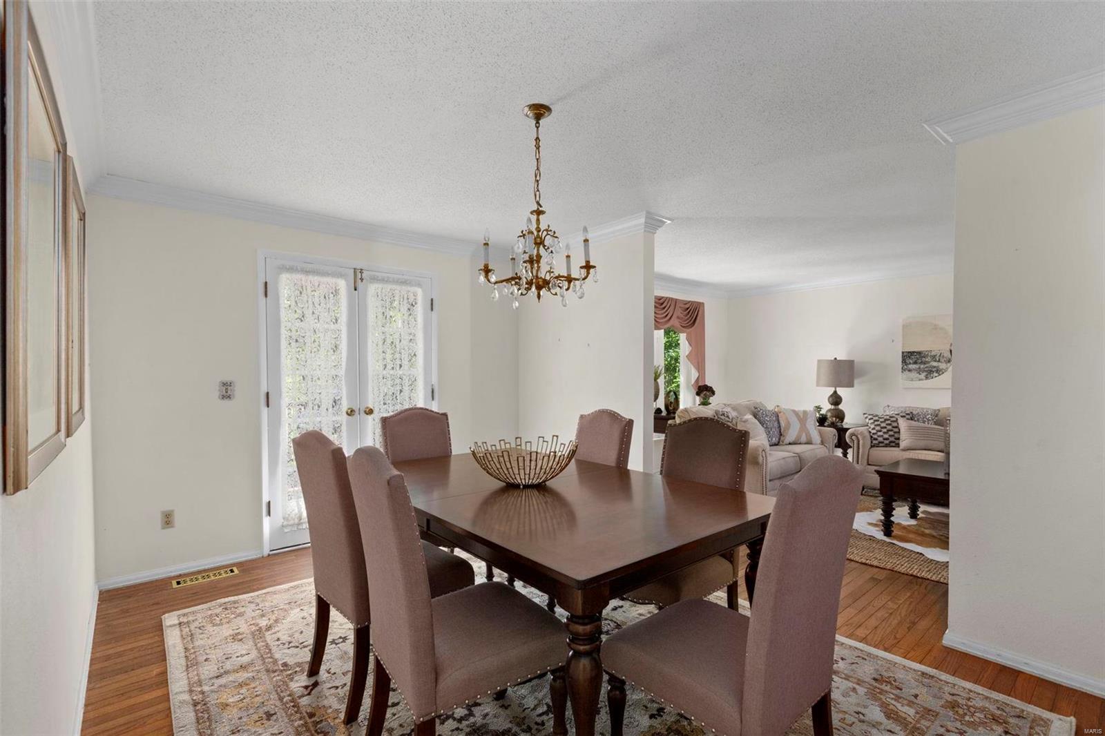 445 Maymont Drive Ballwin, MO 63011 - Photo 19 of 32