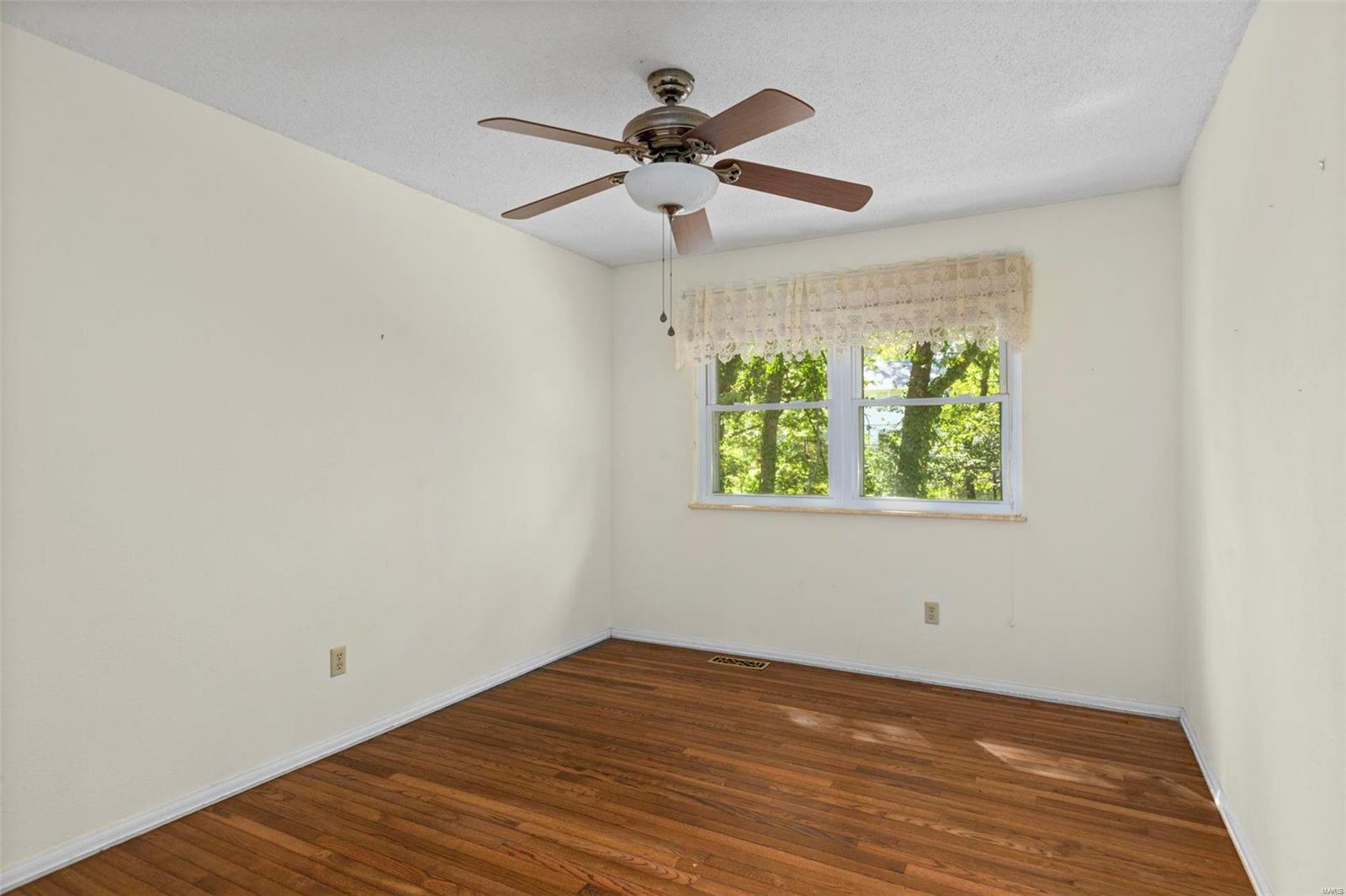 445 Maymont Drive Ballwin, MO 63011 - Photo 27 of 32