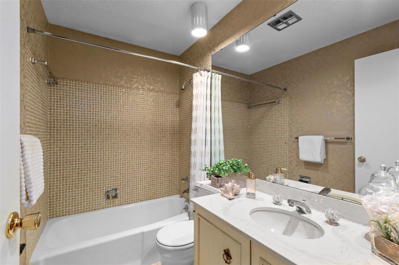 445 Maymont Drive Ballwin, MO 63011 - Photo 32 of 32