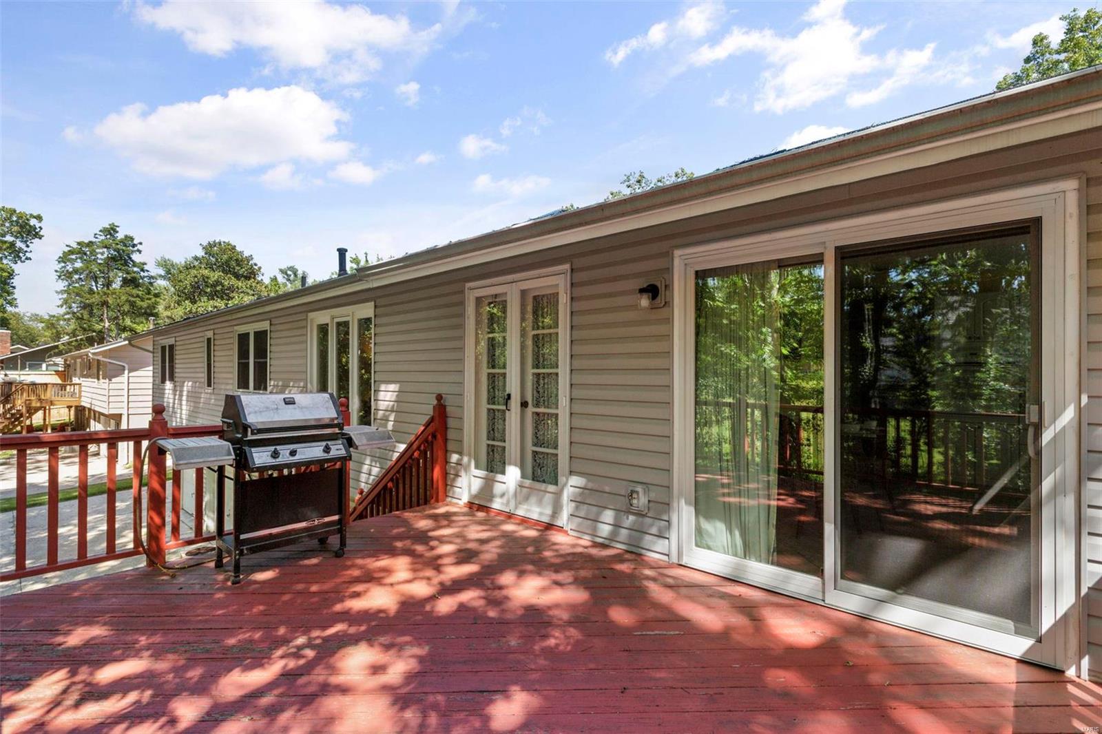 445 Maymont Drive Ballwin, MO 63011 - Photo 9 of 32