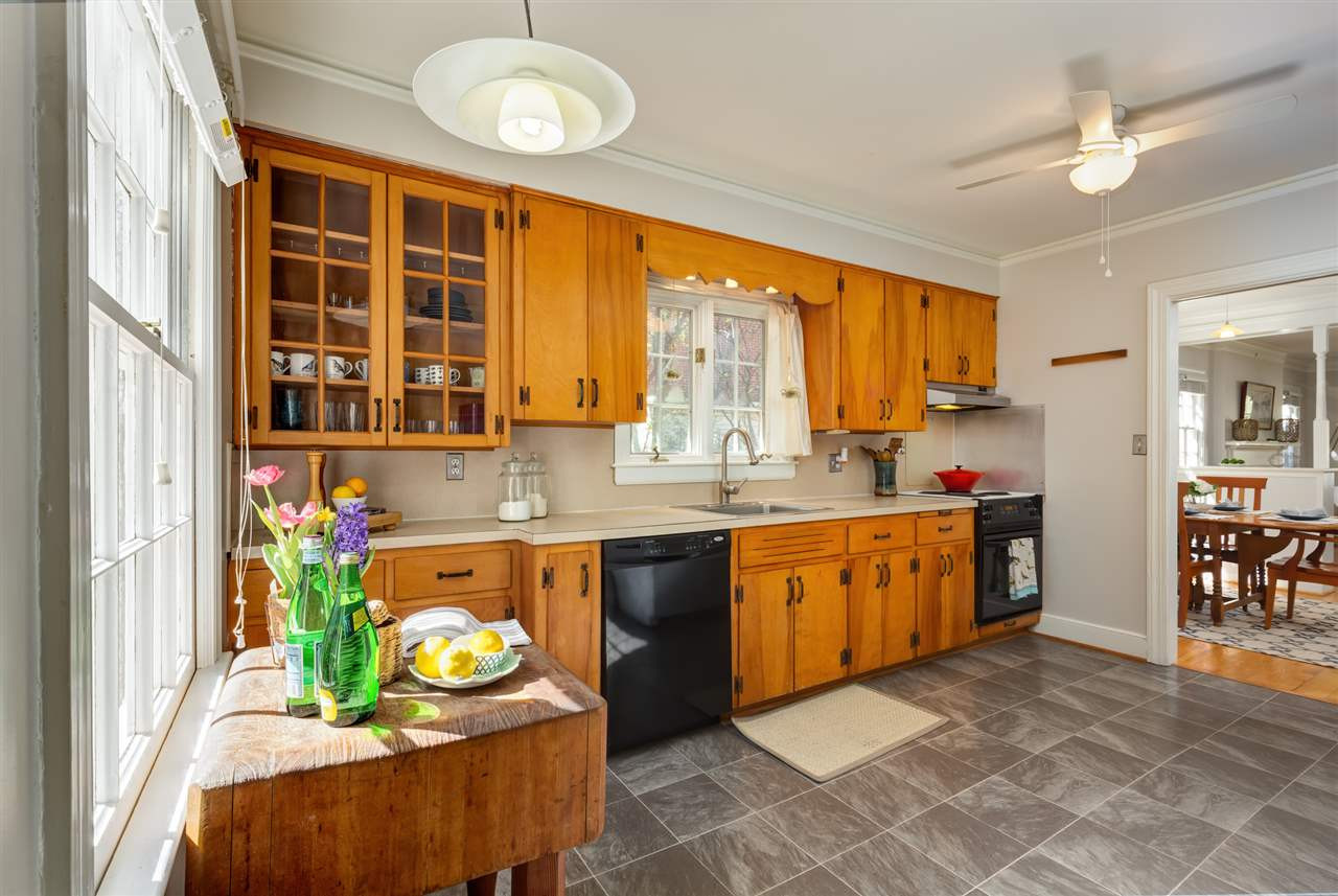 302 Brooks Avenue Raleigh, NC 27607 - Photo 6 of 21 Photo 7