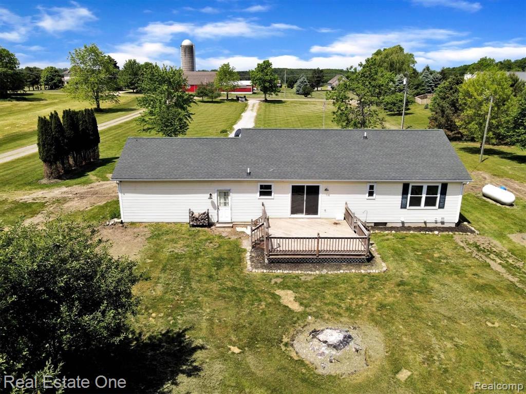 276 North Kane Road Webberville, MI 48892 - Photo 17 of 20
