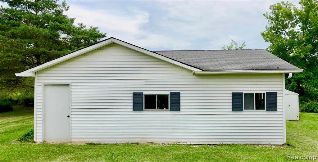 4036 Columbiaville Road Columbiaville, MI 48421 - Photo 27 of 34
