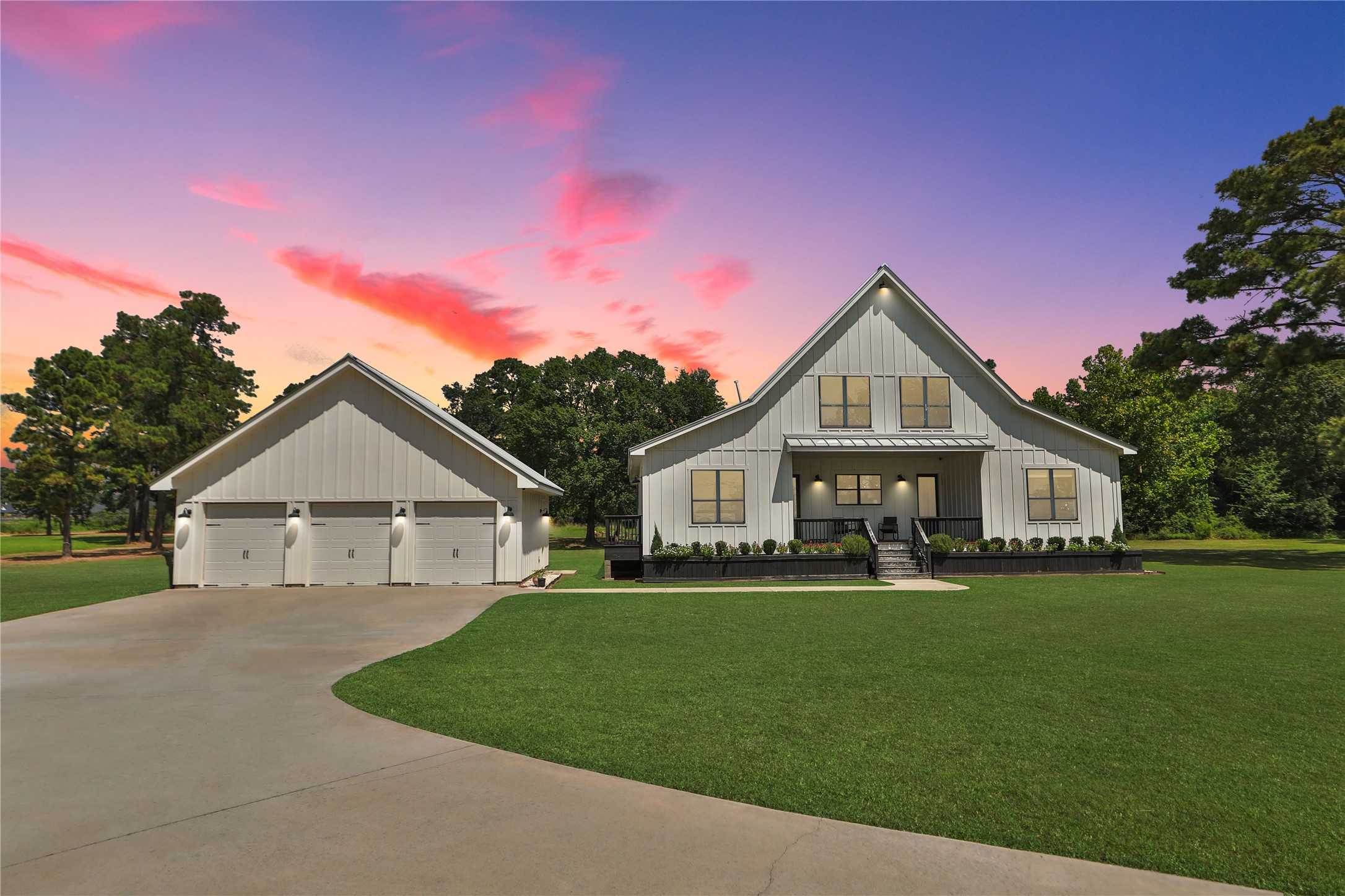 1400 Hicks Street Tomball, TX 77375 - Photo 1 of 45 a front view of a house with a yard