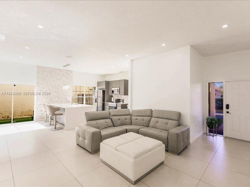 21475 Southwest 90th Place Cutler Bay, FL 33189 - Photo 13 of 25