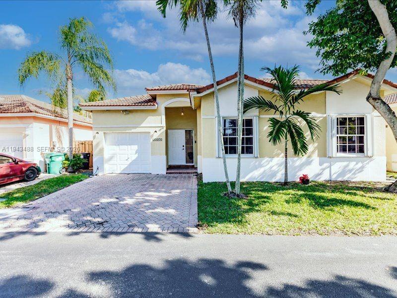 21475 Southwest 90th Place Cutler Bay, FL 33189 - Photo 2 of 25