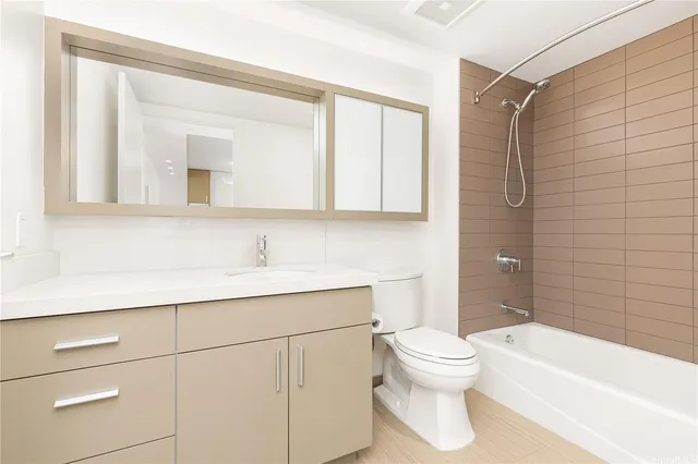 $4,700 | 600 Ala Moana Boulevard, Unit 2407, Honolulu, HI 96813