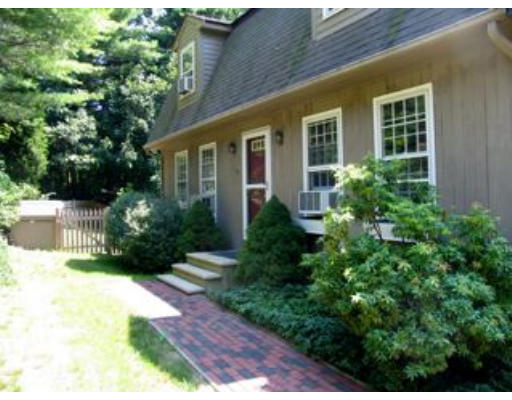17 Longmeadow Road Norfolk, MA 02056 - Photo 1 of 12 Gallery Image 1