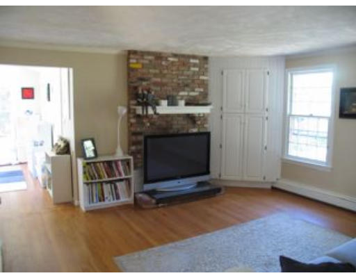 17 Longmeadow Road Norfolk, MA 02056 - Photo 5 of 12 Gallery Image 5
