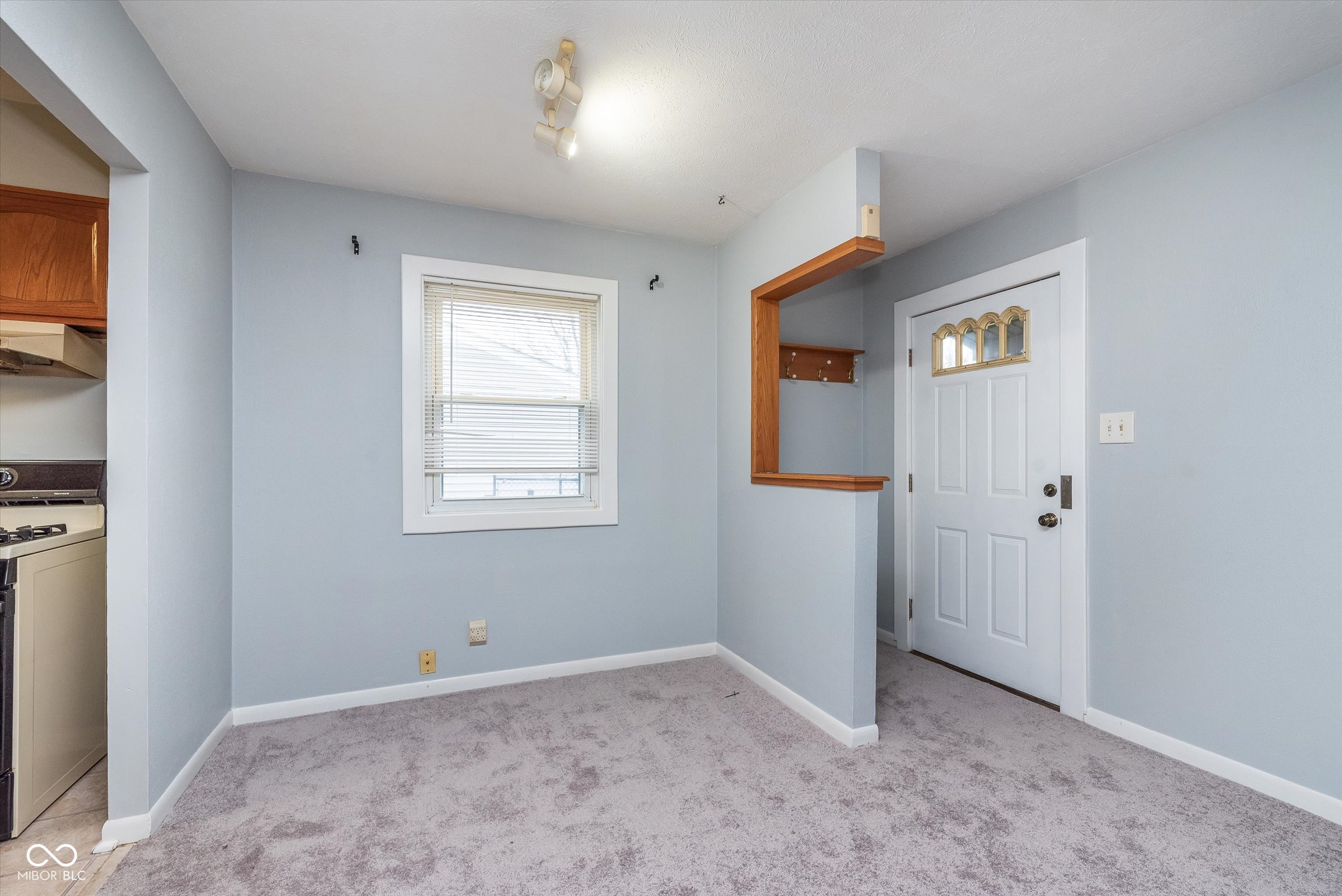 325 South Kenmore Road Indianapolis, IN 46219 - Photo 2 of 21 Gallery Image 2