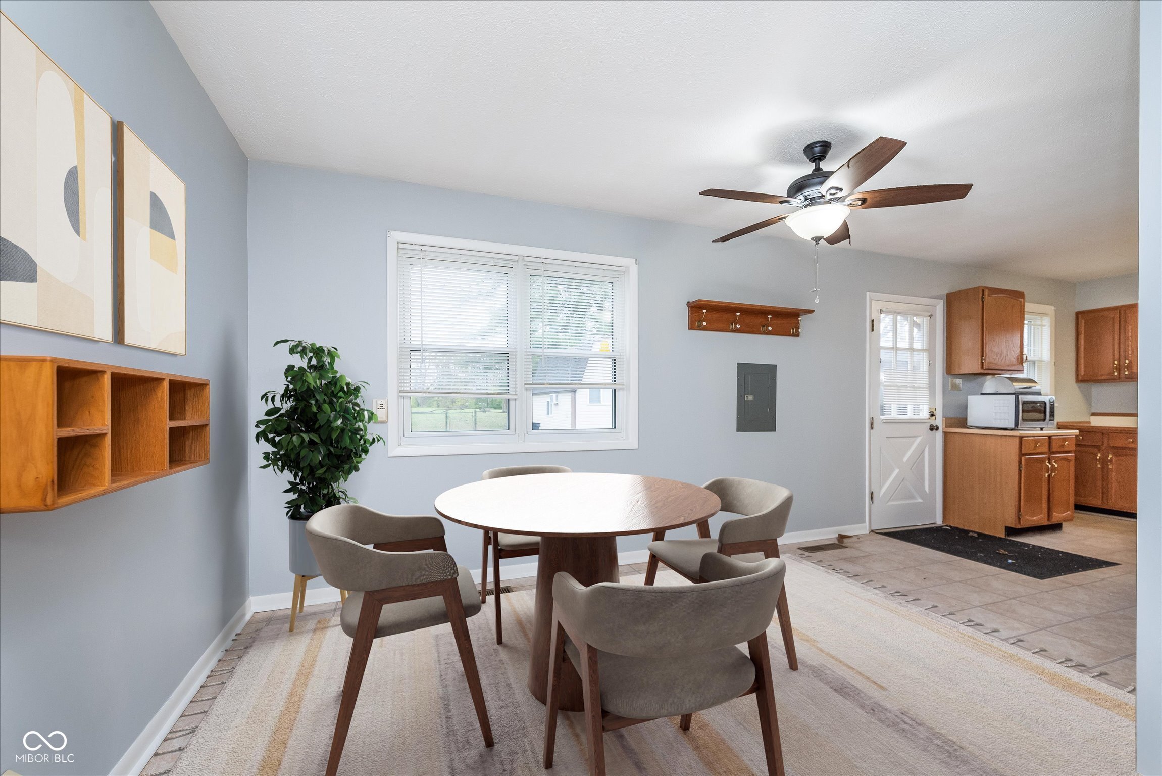 325 South Kenmore Road Indianapolis, IN 46219 - Photo 10 of 21 Gallery Image 10