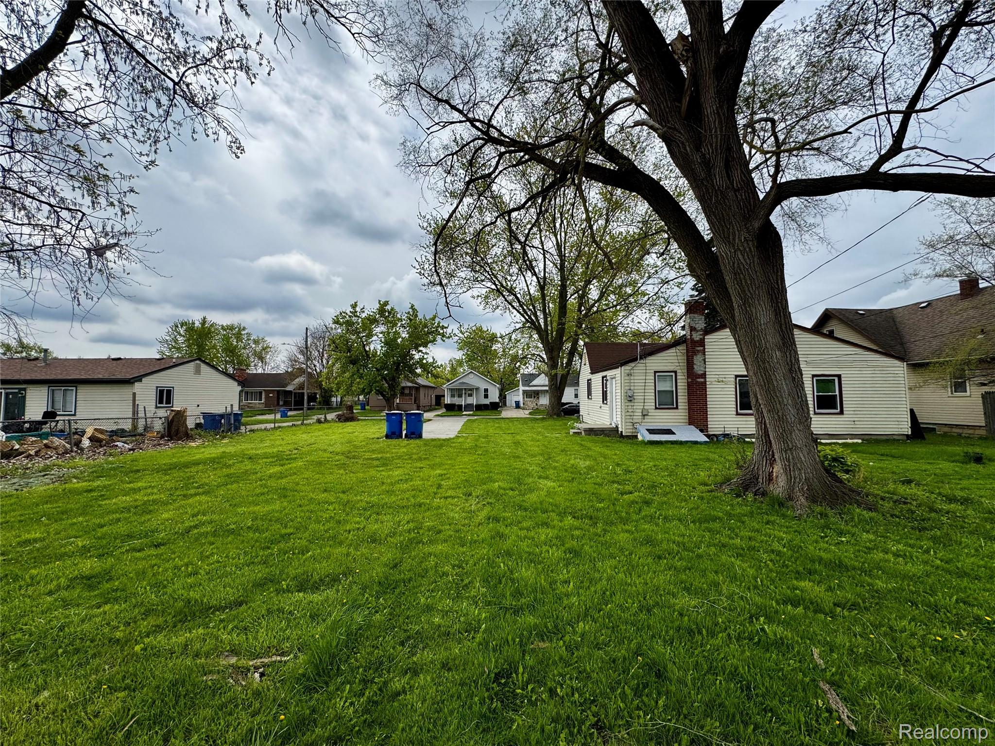 8045 Cadillac Avenue Warren, MI 48089 - Photo 20 of 21 IMG_0484.jpeg