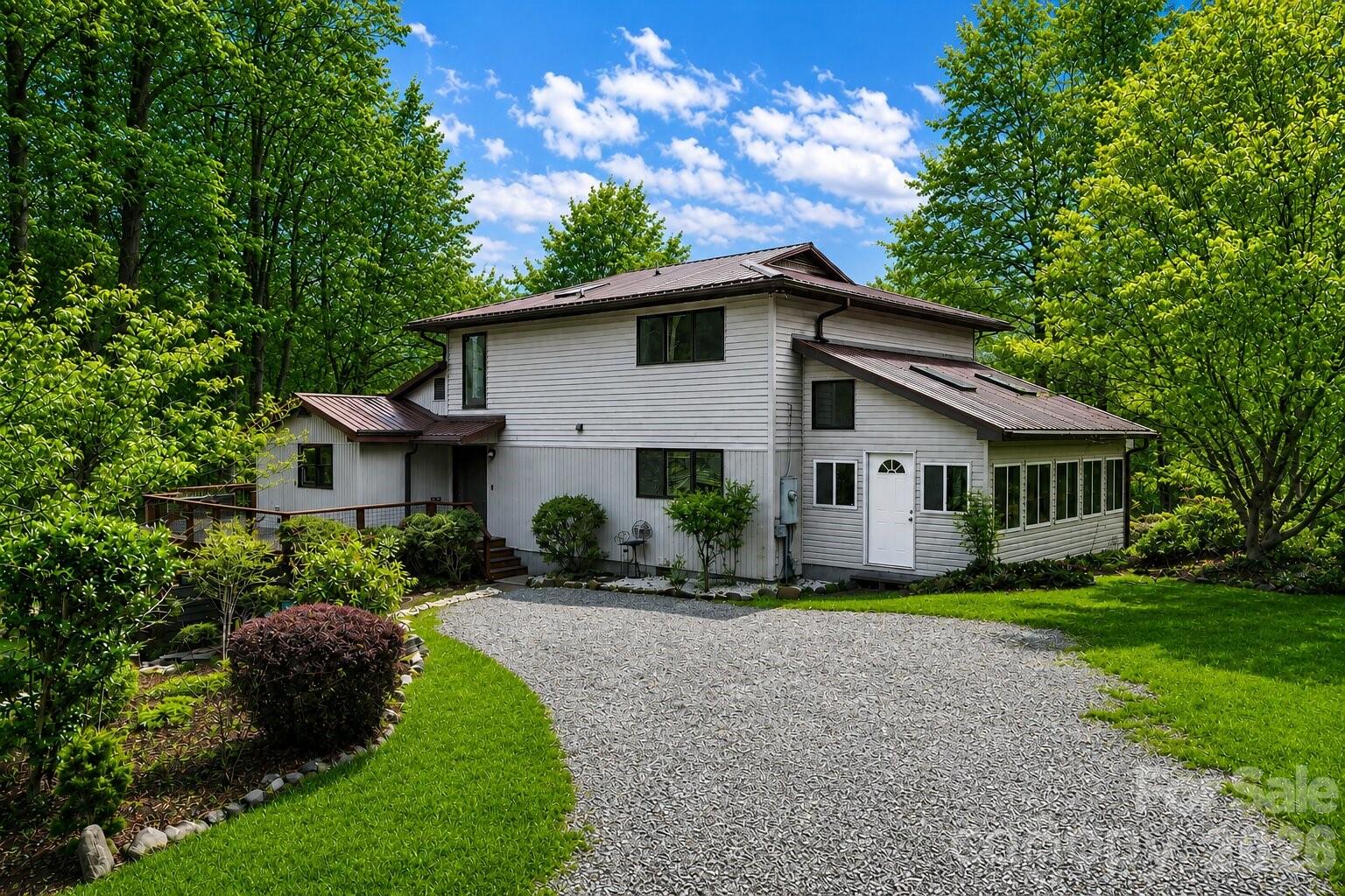 623 Owensby Road Hendersonville, NC 28792 - Photo 1 of 47