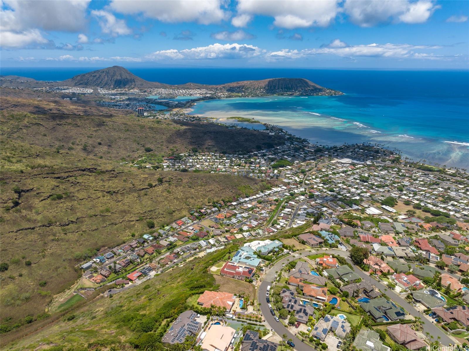 804 Moaniala Street Honolulu, HI 96821 - Photo 8 of 12 a view of an ocean
